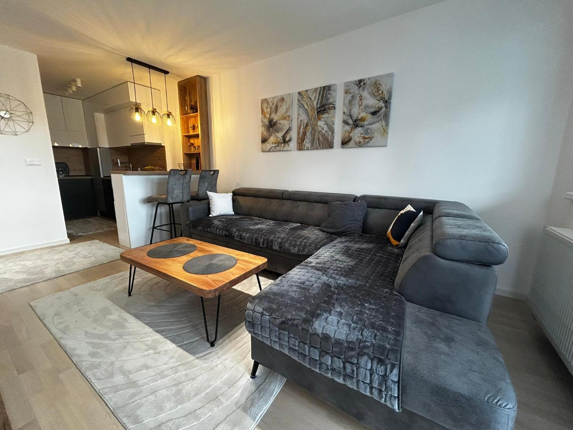 Airport Apartment